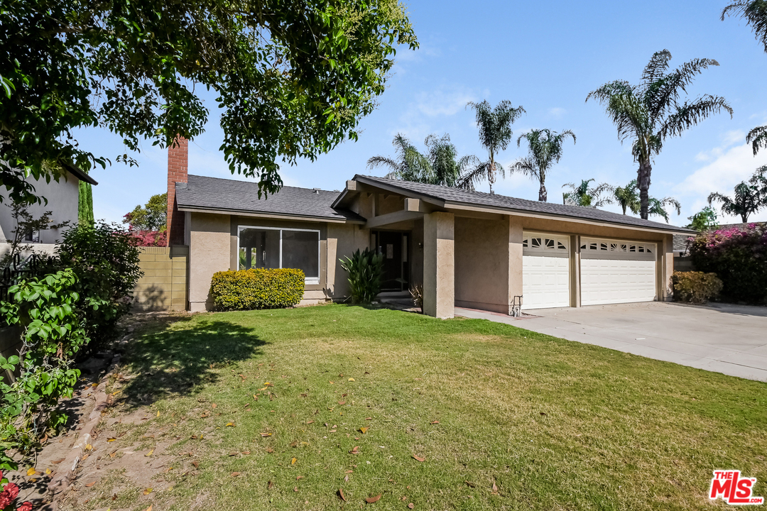 939 Erringer Road Simi Valley, CA 93065 - Photo 8 of 27