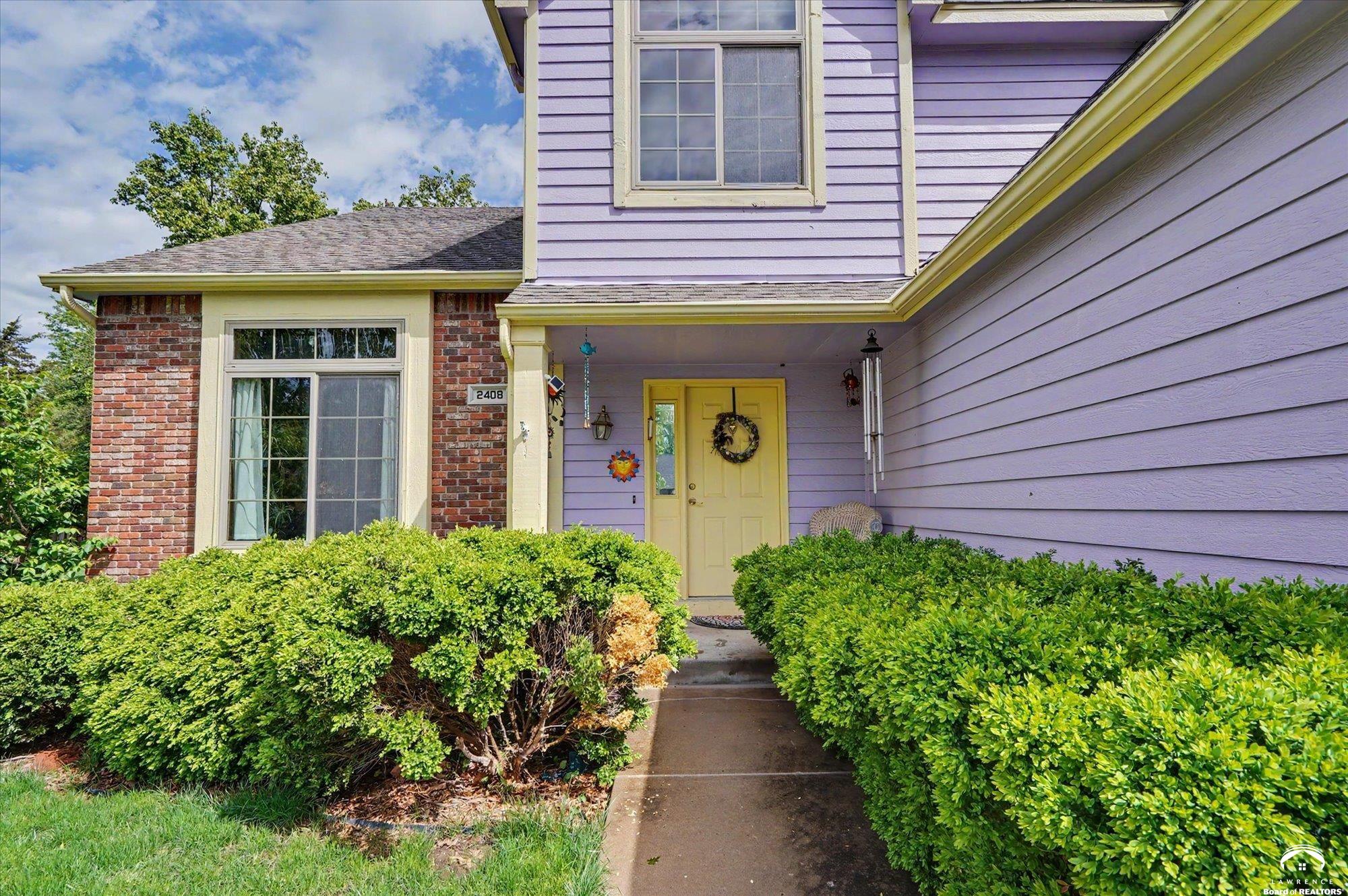 2408 Oxford Road Lawrence, KS 66049 - Photo 4 of 43