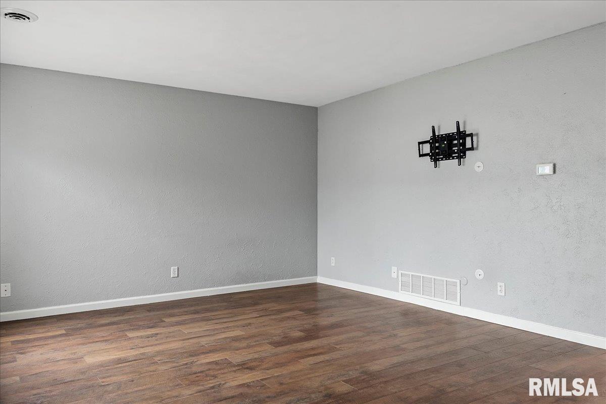 54 Brookside Place Springfield, IL 62704 - Photo 8 of 36 Gallery Image 8