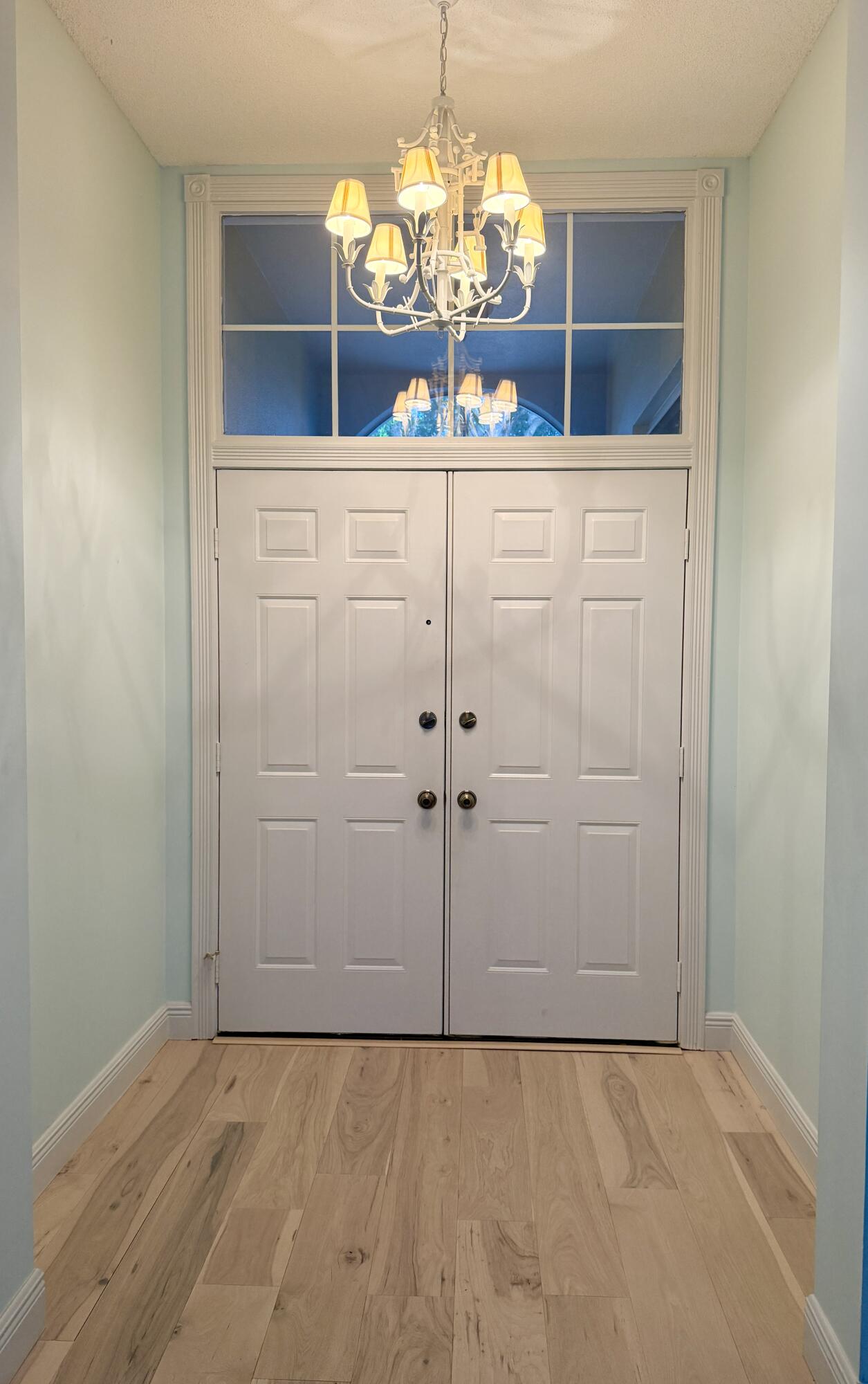 198 Hampton Circle Jupiter, FL 33458 - Photo 3 of 19 Foyer