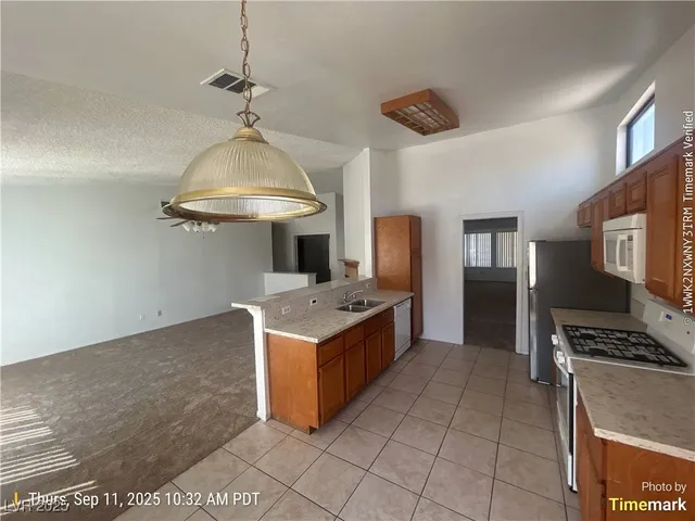$2,024 | 3120 North Leafwood Street, Las Vegas, NV 89108