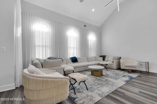 $974,999 | 9 Dominion Drive, Jackson, NJ 08527