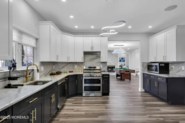 $974,999 | 9 Dominion Drive, Jackson, NJ 08527