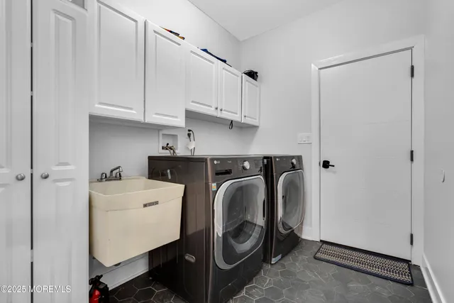 $974,999 | 9 Dominion Drive, Jackson, NJ 08527