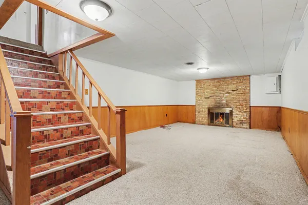 $349,900 | 4463 Billmar Street Southwest, Grandville, MI 49418