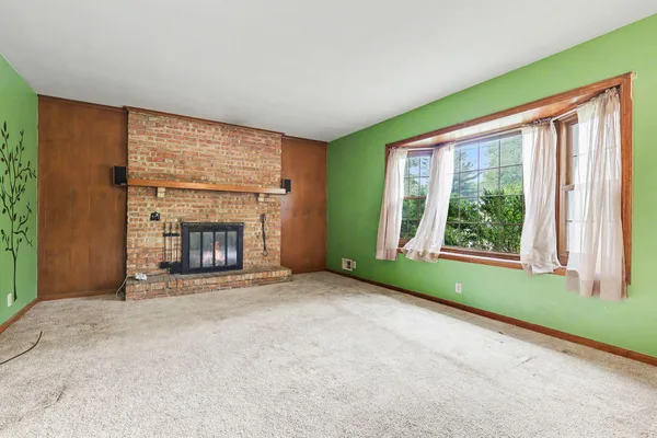 $349,900 | 4463 Billmar Street Southwest, Grandville, MI 49418