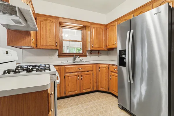 $349,900 | 4463 Billmar Street Southwest, Grandville, MI 49418