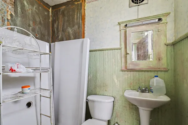 $200,000 | 423 West Upton Avenue, Reed City, MI 49677