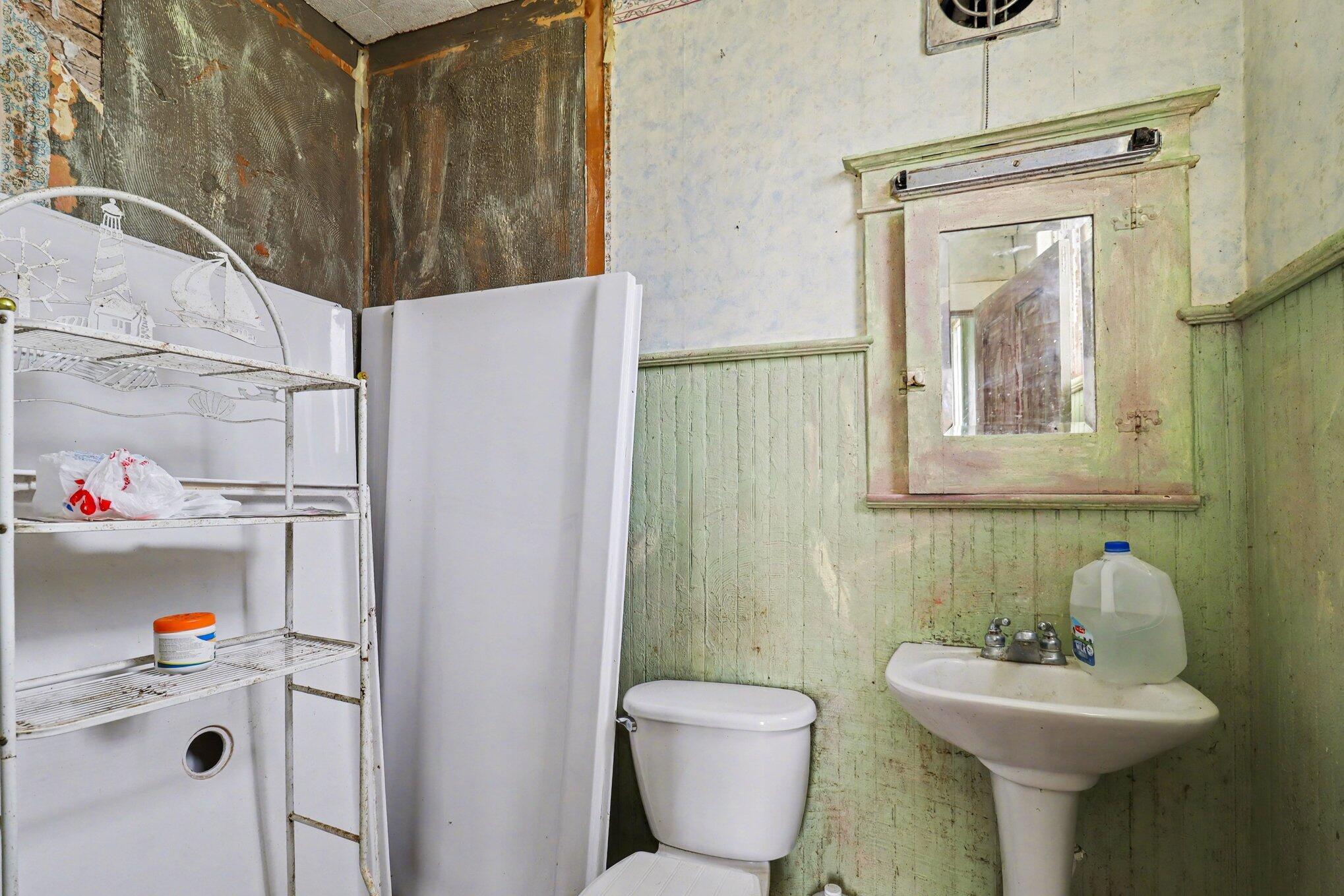 423 West Upton Avenue Reed City, MI 49677 - Photo 12 of 27 013_file_7927