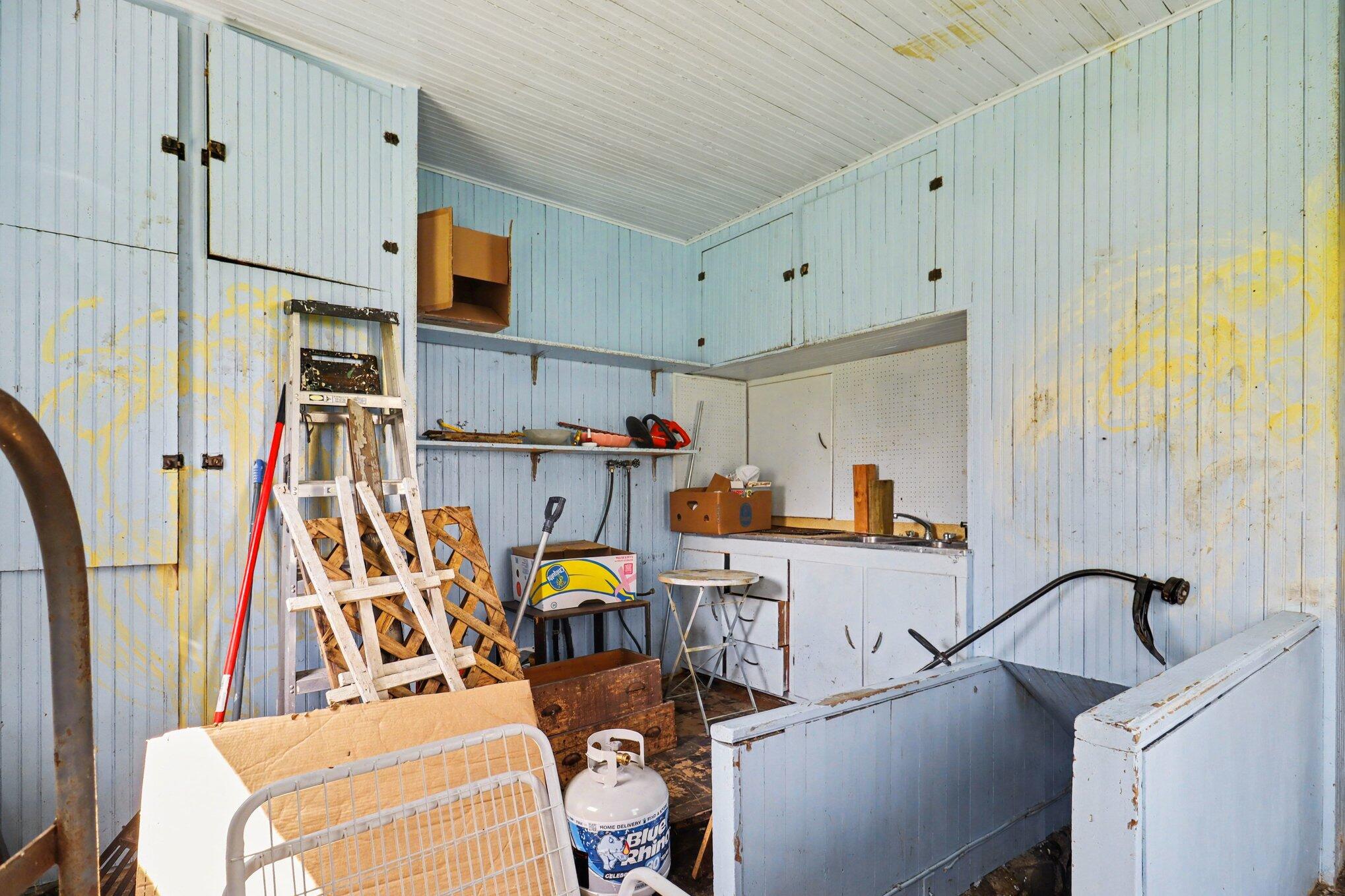 423 West Upton Avenue Reed City, MI 49677 - Photo 14 of 27 015_file_9416