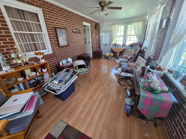 $274,900 | 233 West Carrollton Avenue, Salem, VA 24153