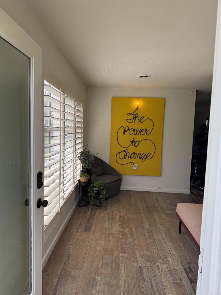 2159-65 Avenida De La Playa La Jolla, CA 92037 - Photo 35 of 42 a bathroom with a toilet and a tub