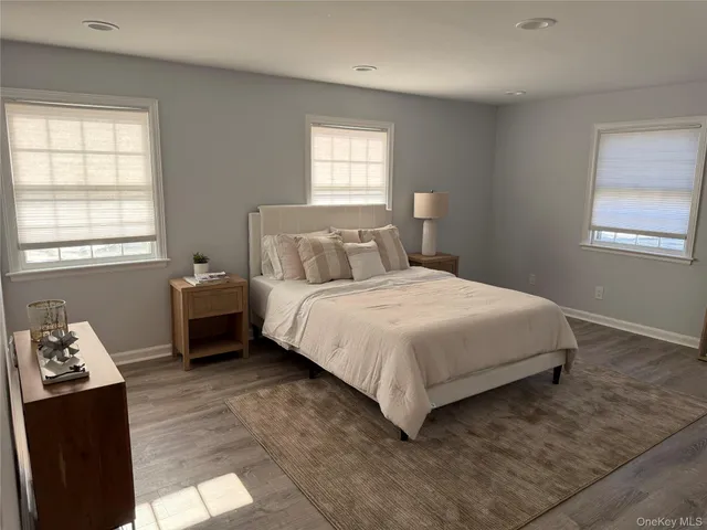 $2,850 | 1 East Main Street, Huntington, NY 11743