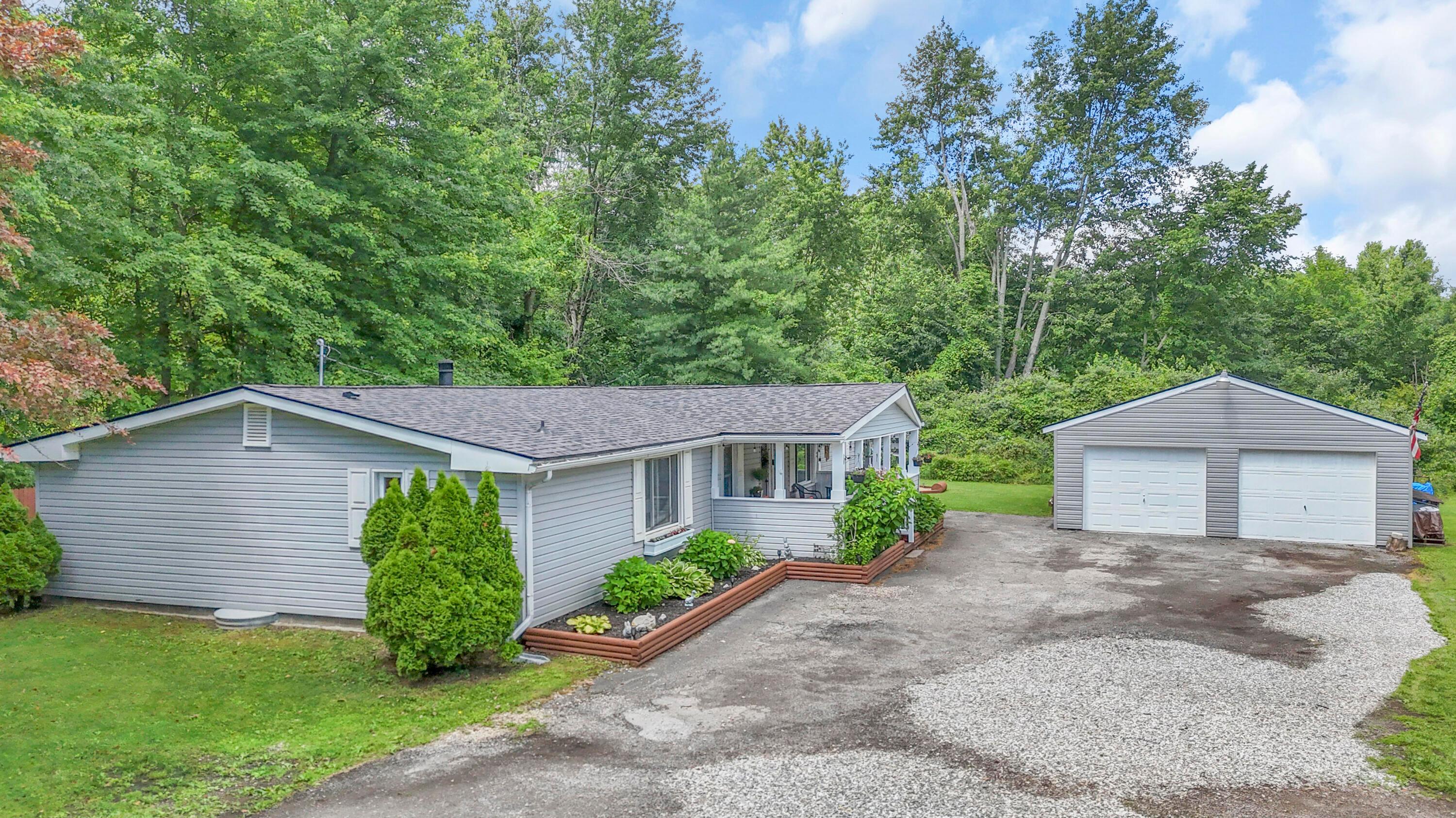 354 Merritt Road Southwest Pataskala, OH 43062 - Photo 2 of 43