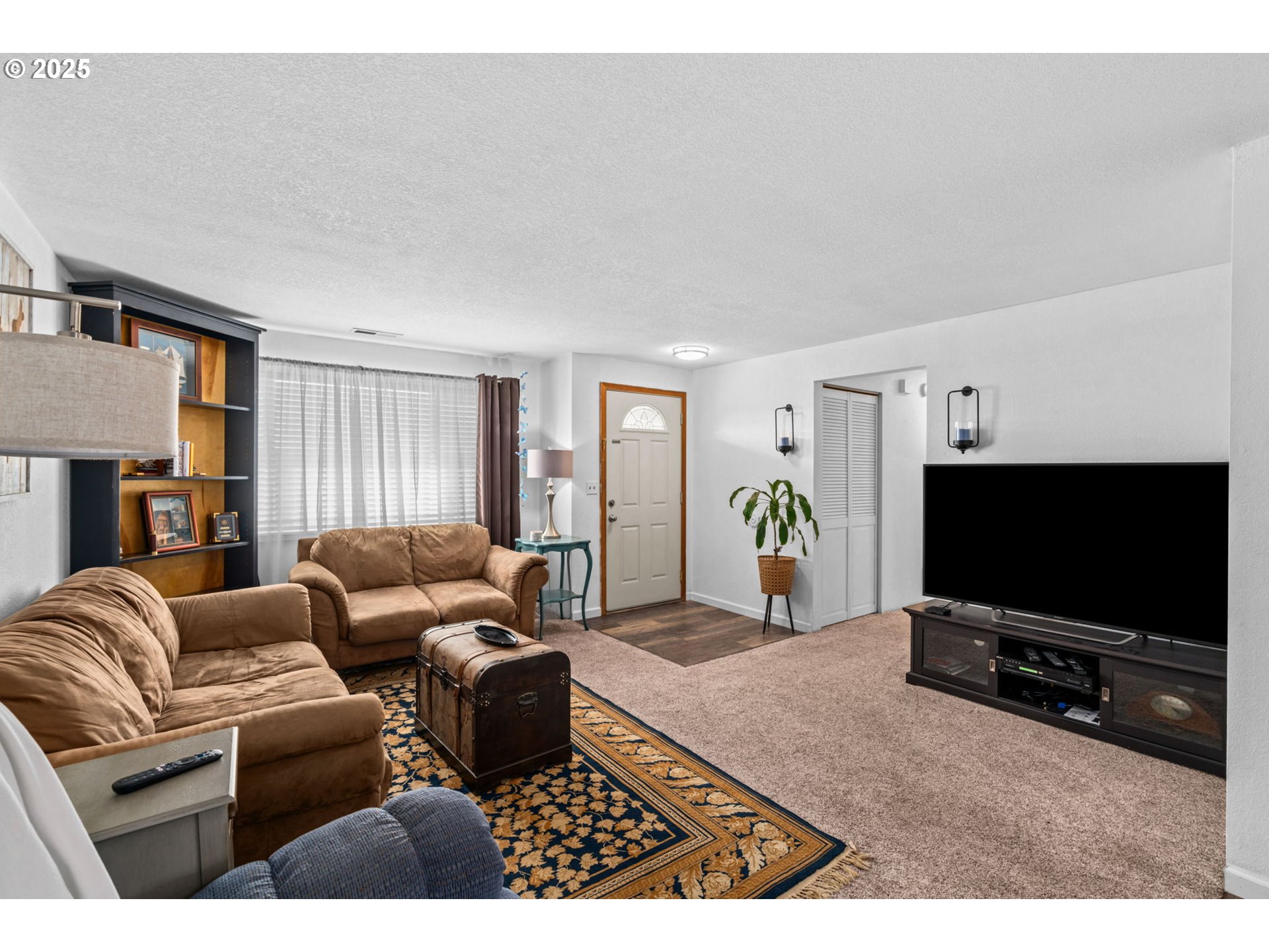 405 Corona Loop Road Roseburg, OR 97471 - Photo 4 of 22