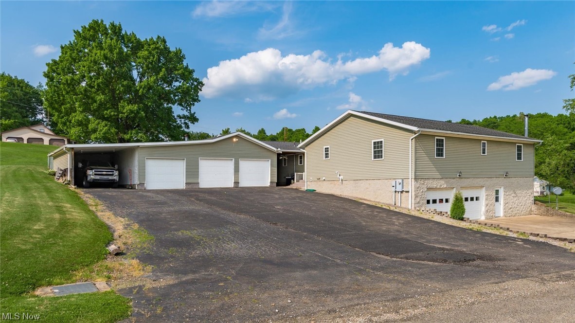 8885 Black Run Road Nashport, OH 43830 - Photo 33 of 35