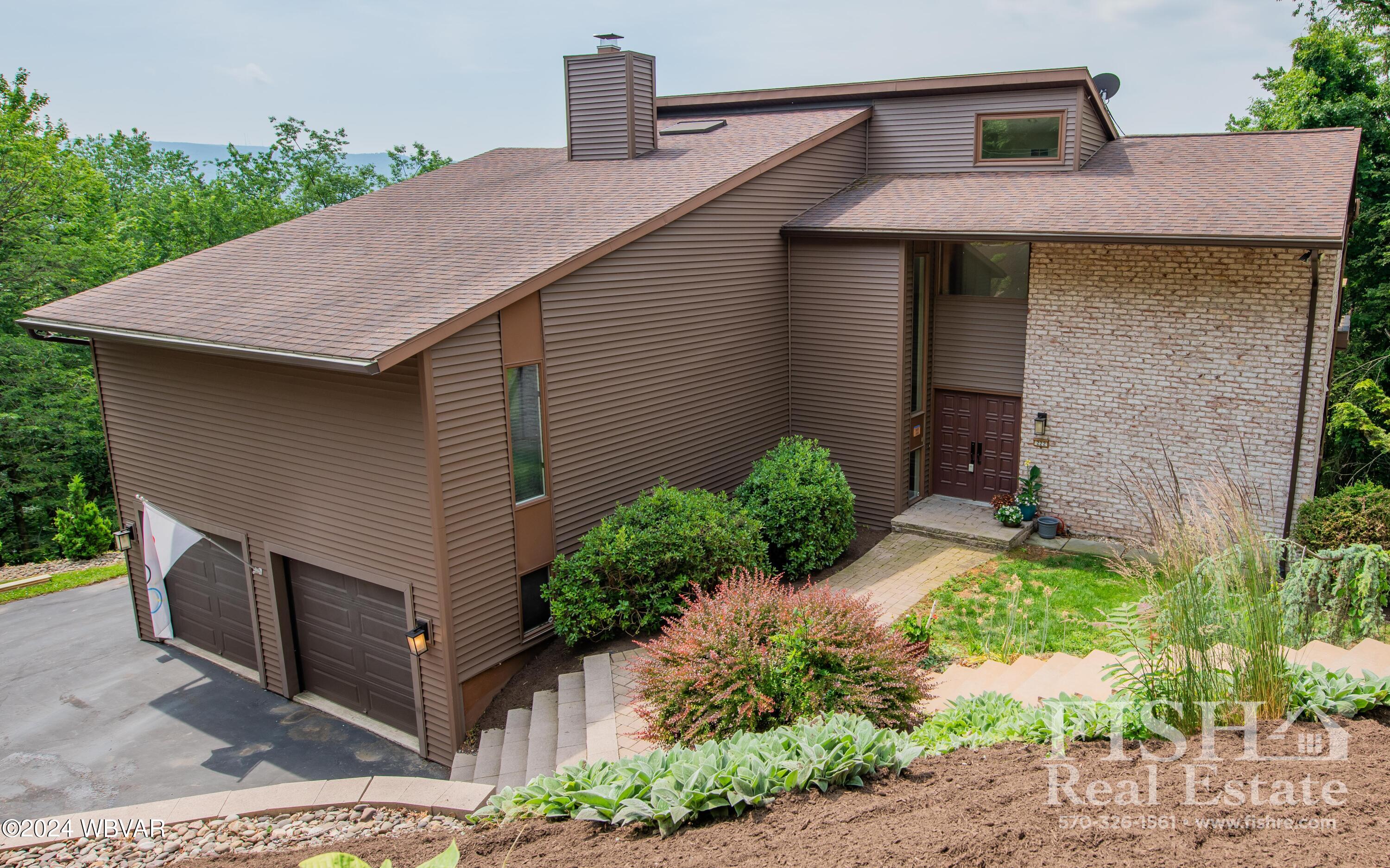 222 Roderick Road Williamsport, PA 17701 - Photo 2 of 43 Front View with Garage