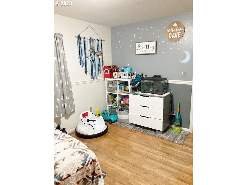 1308 Southwest Goodwin Place Pendleton, OR 97801 - Photo 19 of 19 a room with furniture and baby couch