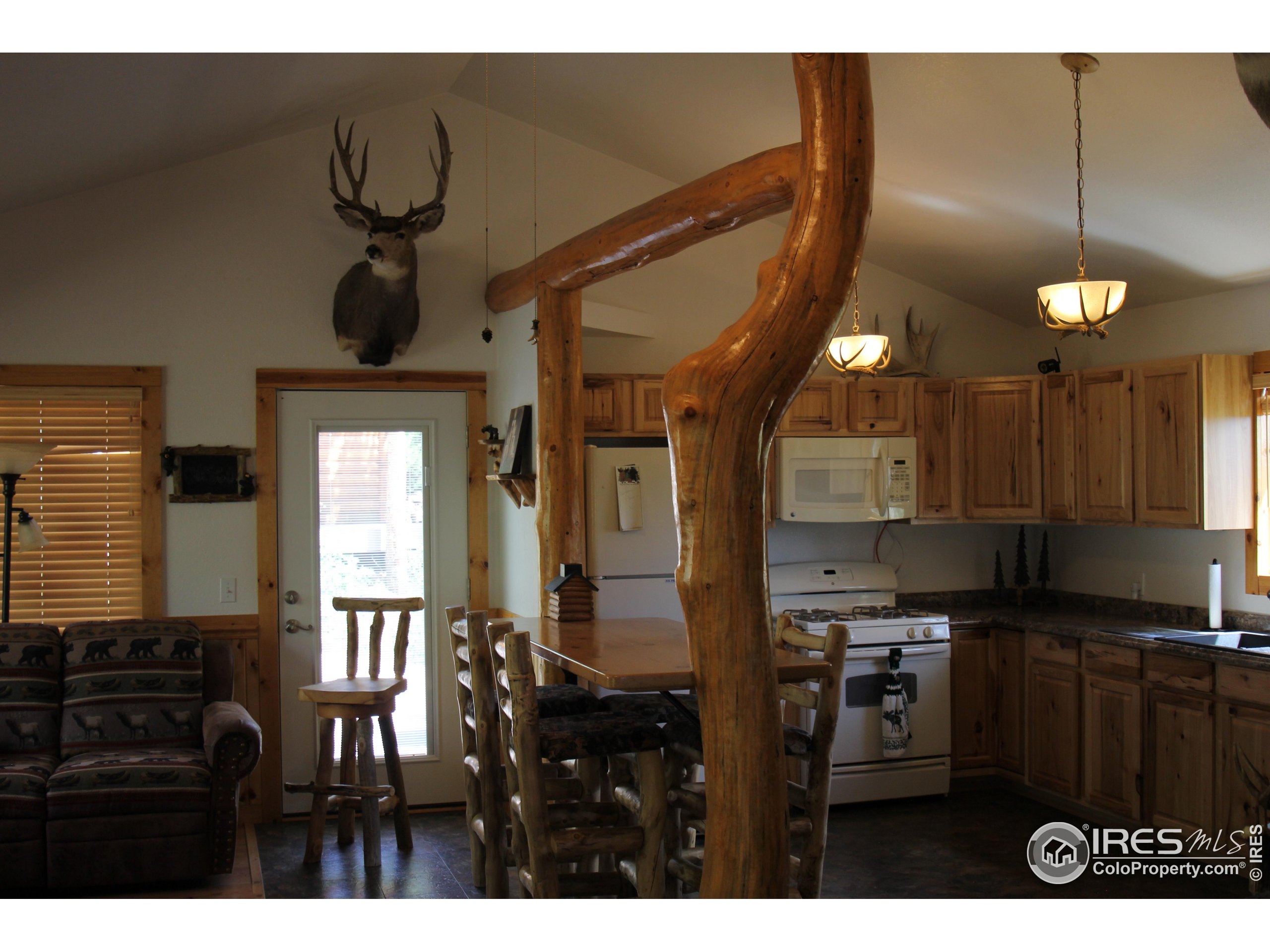 6026 County Road Cowdrey, CO 80434 - Photo 15 of 40