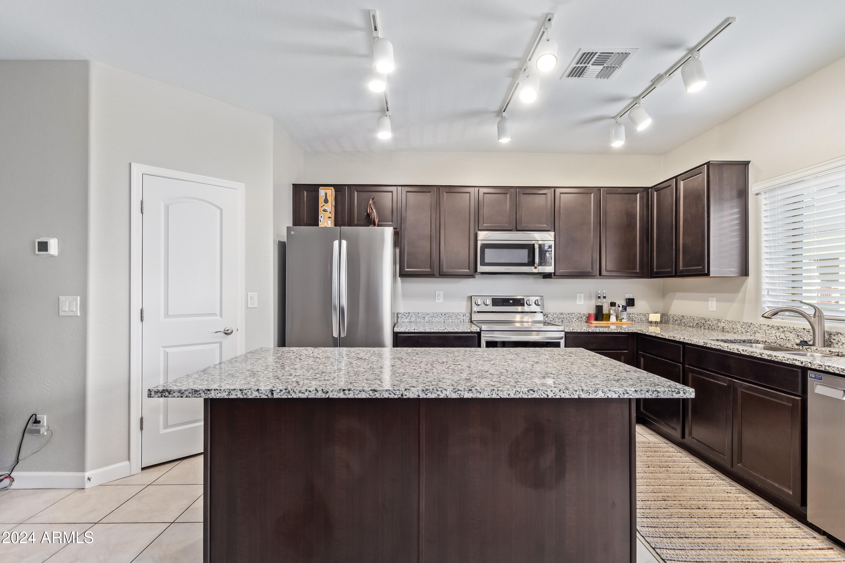 2150 West Alameda Road, Unit 1327 Phoenix, AZ 85085 - Photo 11 of 52 21 - Alameda
