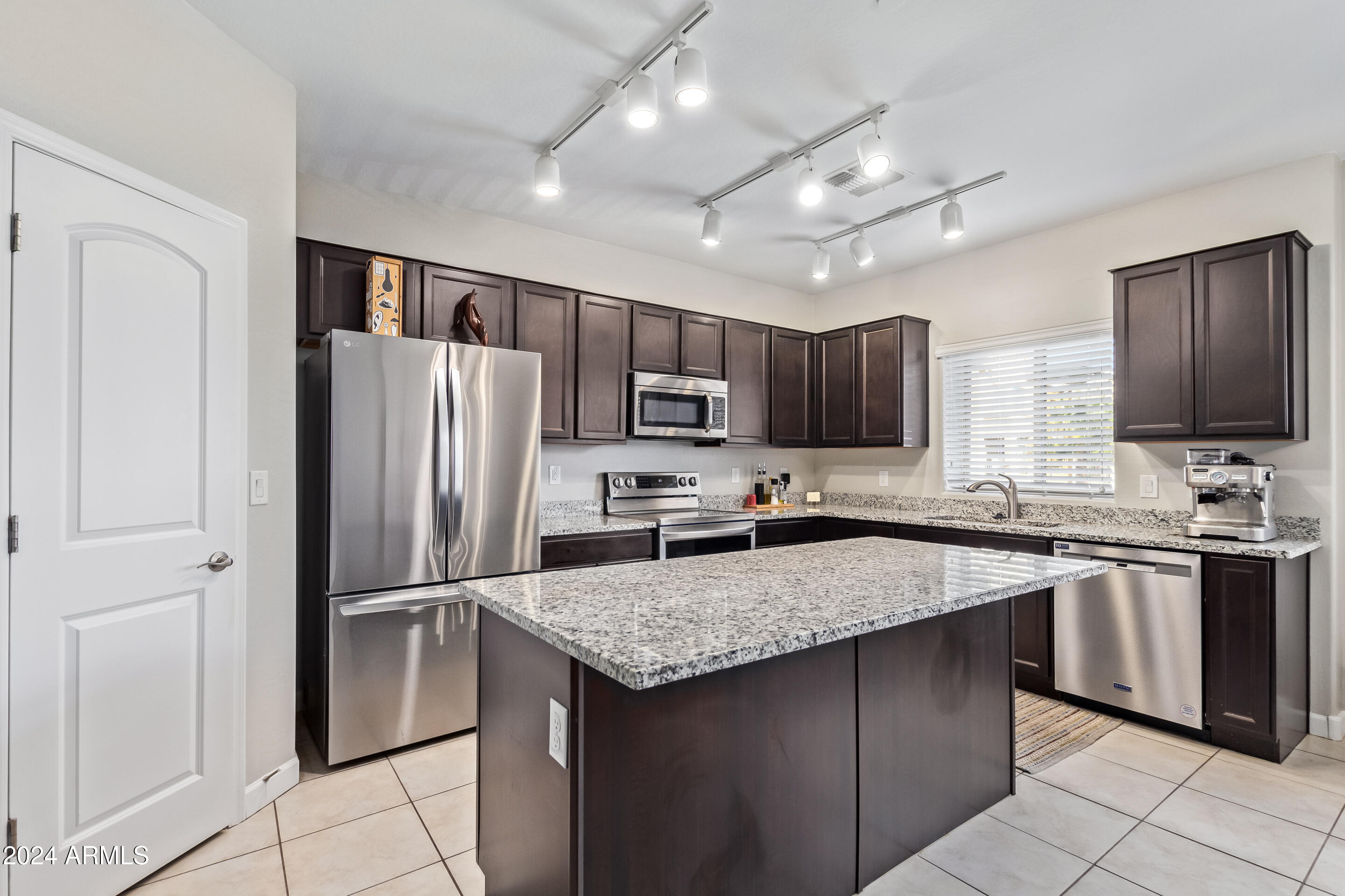2150 West Alameda Road, Unit 1327 Phoenix, AZ 85085 - Photo 9 of 52 20 - Alameda
