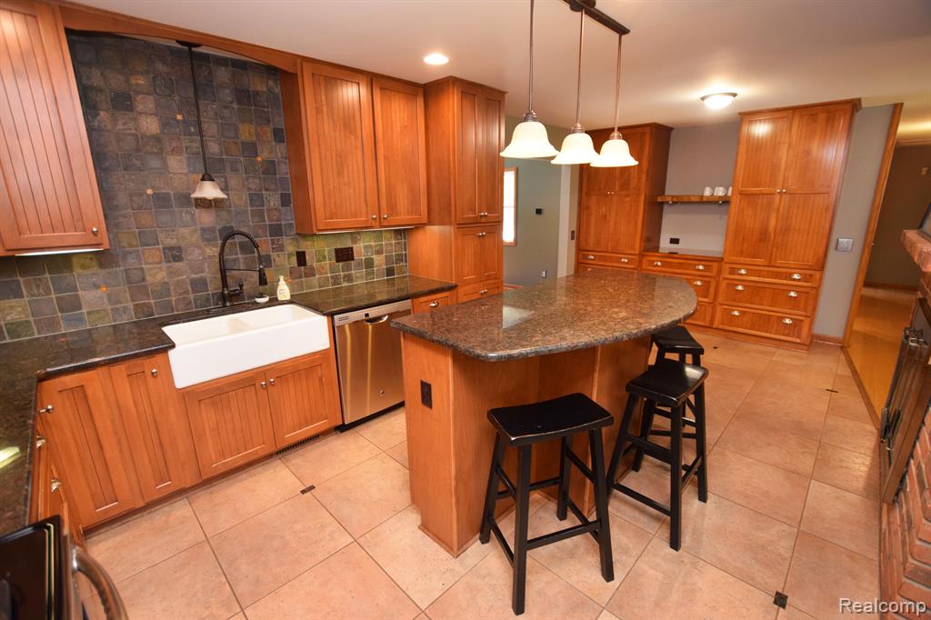 8087 East Carpenter Road Davison, MI 48423 - Photo 8 of 40