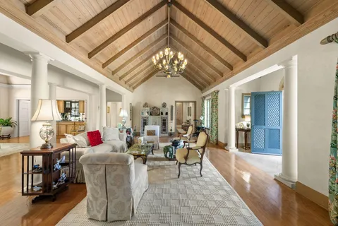 $13,500,000 | 240 Tangier Avenue, Palm Beach, FL 33480