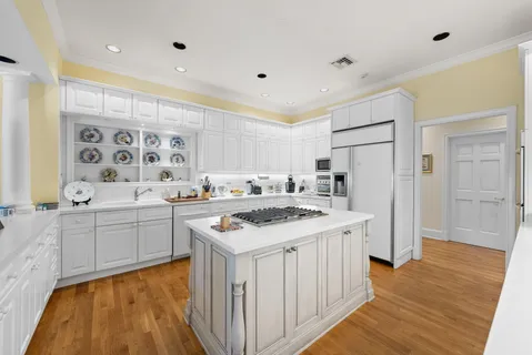 $13,500,000 | 240 Tangier Avenue, Palm Beach, FL 33480