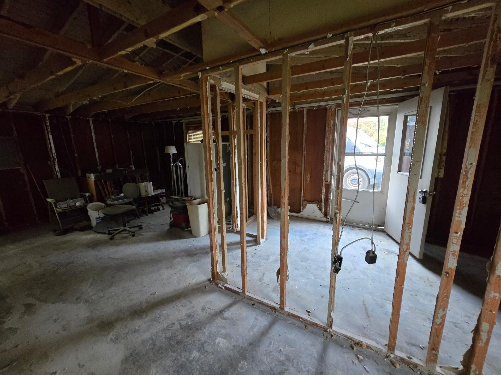 12704 Whitcomb Street Crown Point, IN 46307 - Photo 4 of 6 1920x1440