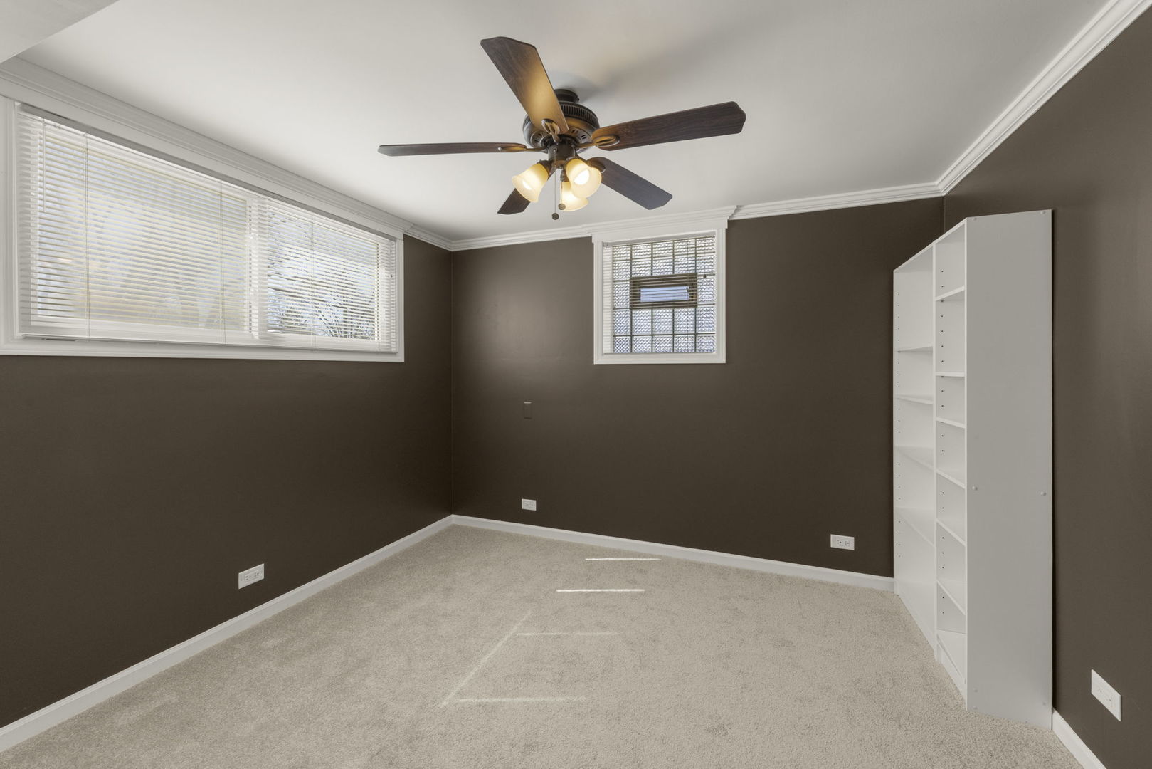 13 South Victoria Lane Streamwood, IL 60107 - Photo 14 of 31