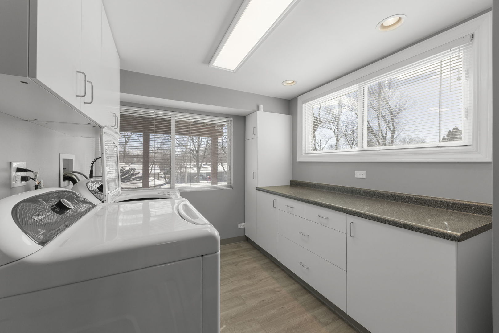 13 South Victoria Lane Streamwood, IL 60107 - Photo 17 of 31