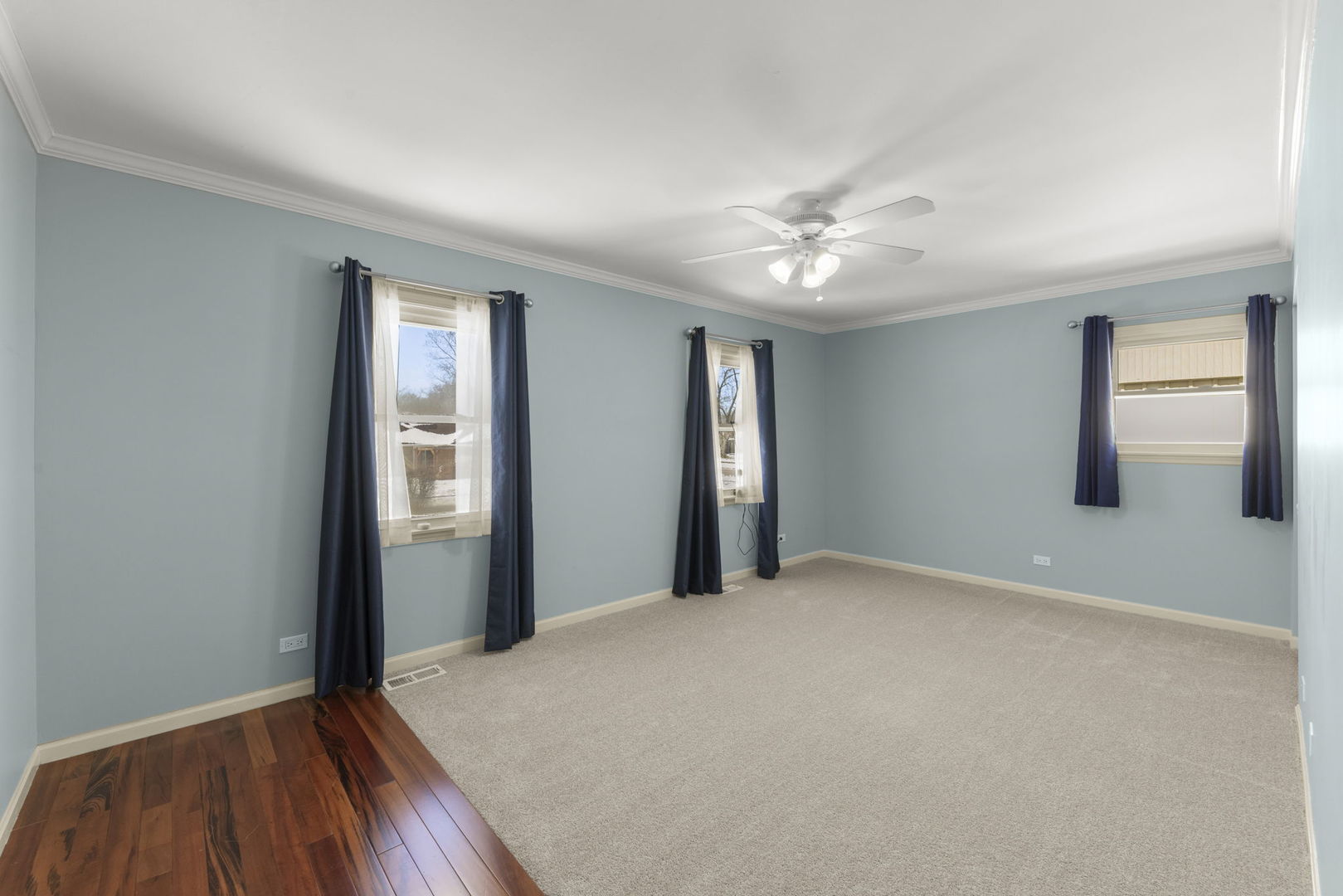 13 South Victoria Lane Streamwood, IL 60107 - Photo 8 of 31