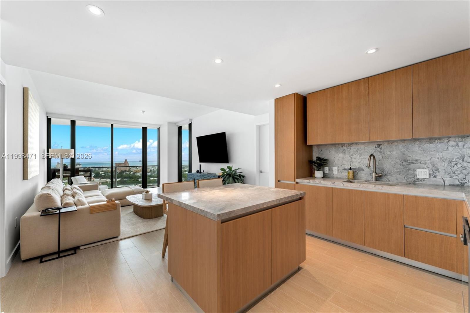 500 Alton Road, Unit 1802 Miami Beach, FL 33139 - Photo 4 of 37