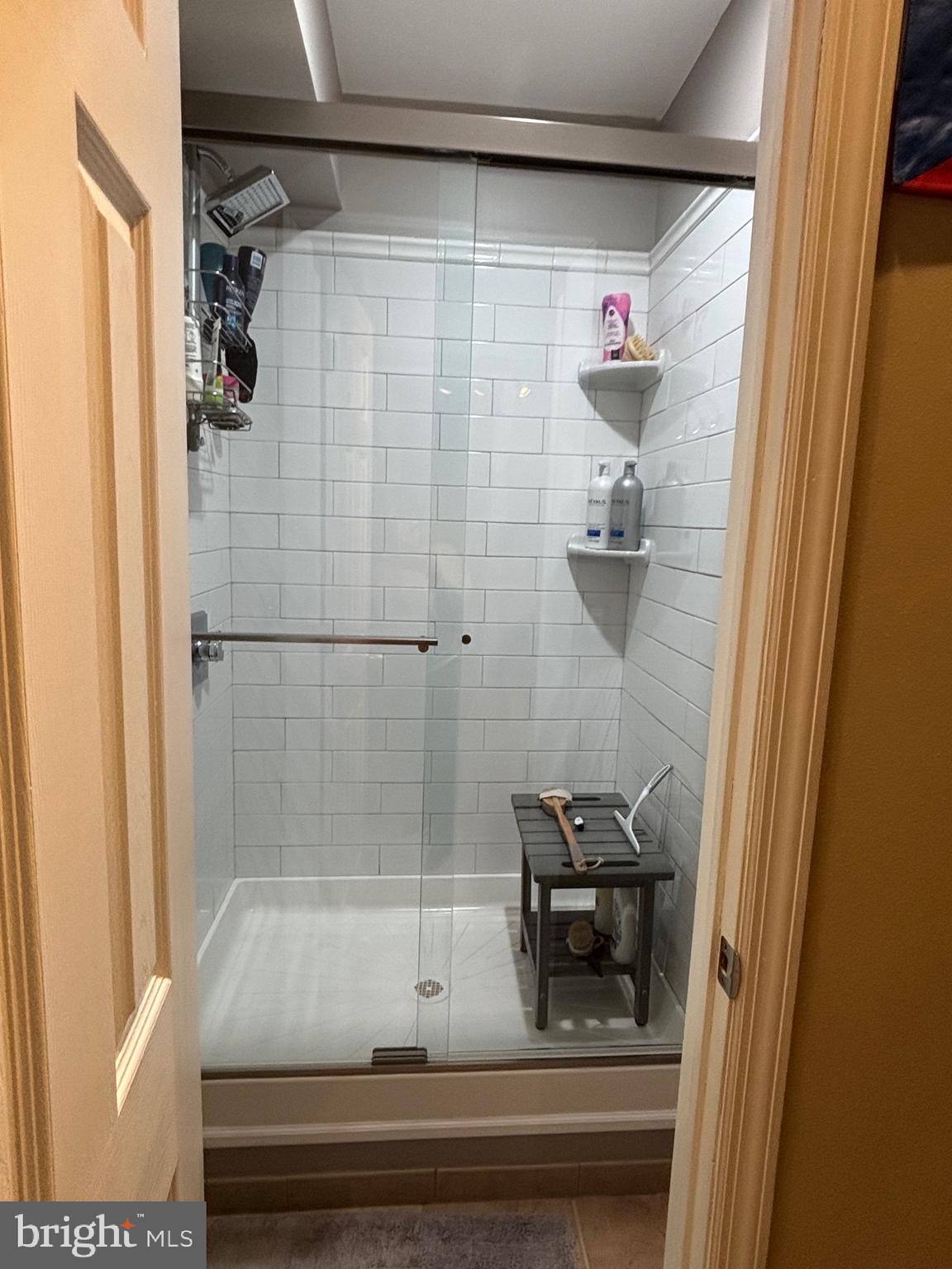 60 High Meadows Drive Sicklerville, NJ 08081 - Photo 10 of 60 a bathroom with a shower