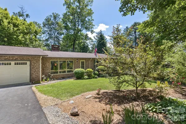 $469,000 | 29 South Greenwood Forest Drive, Etowah, NC 28729