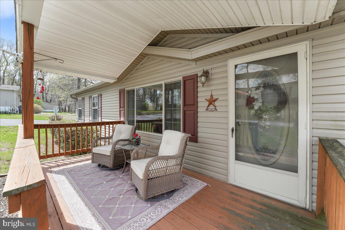 59 Glen Roy Road Nottingham, PA 19362 - Photo 3 of 26 Inviting front porch