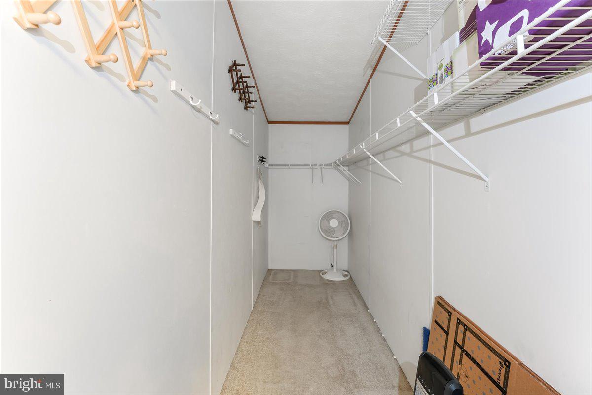 59 Glen Roy Road Nottingham, PA 19362 - Photo 10 of 26 Large walk-in closet