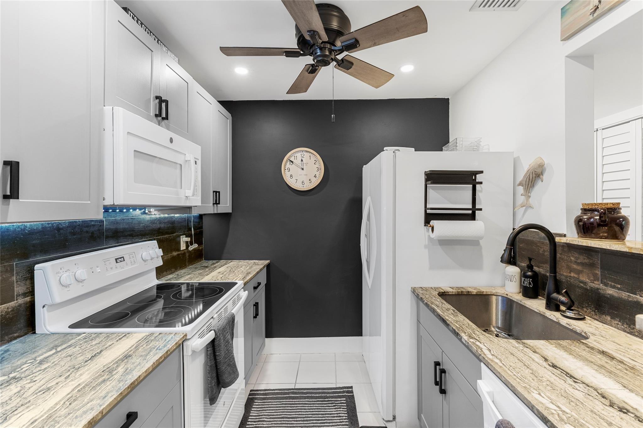 825 Northwest 13th Street, Unit 1130 Boca Raton, FL 33486 - Photo 4 of 29 Photo 4