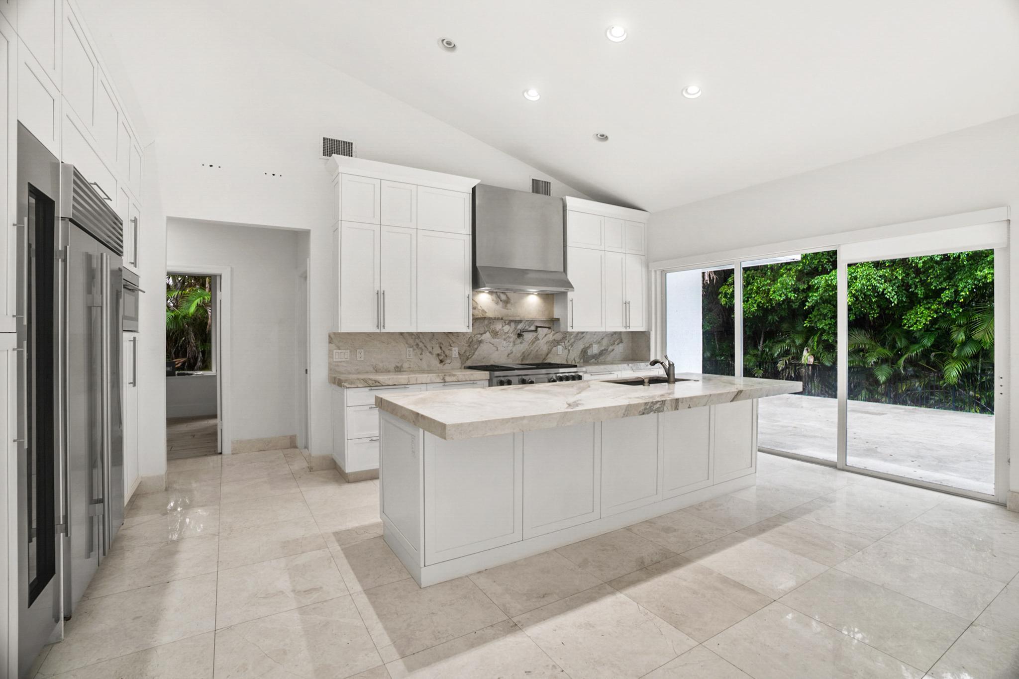 910 Parkside Circle North Boca Raton, FL 33486 - Photo 14 of 54 910 Parkside Circle N