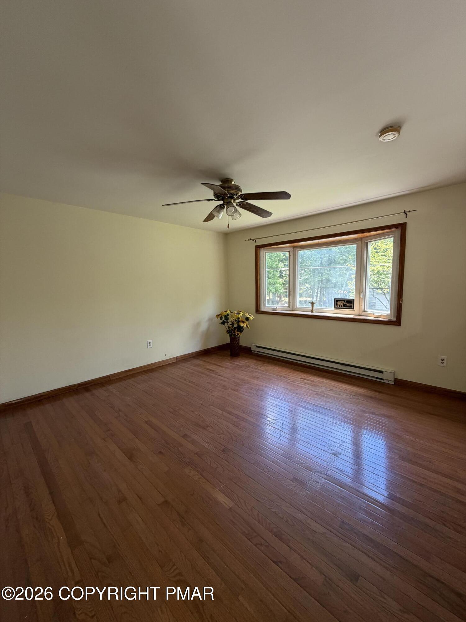 2127 Faratol Road East Stroudsburg, PA 18302 - Photo 8 of 17 IMG_2898