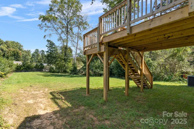 a view of outdoor space yard and patio