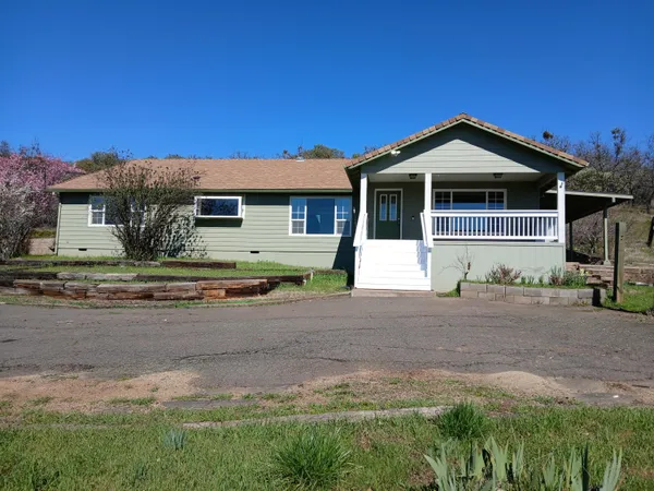 $654,900 | 1360 West Linn Road, Eagle Point, OR 97524