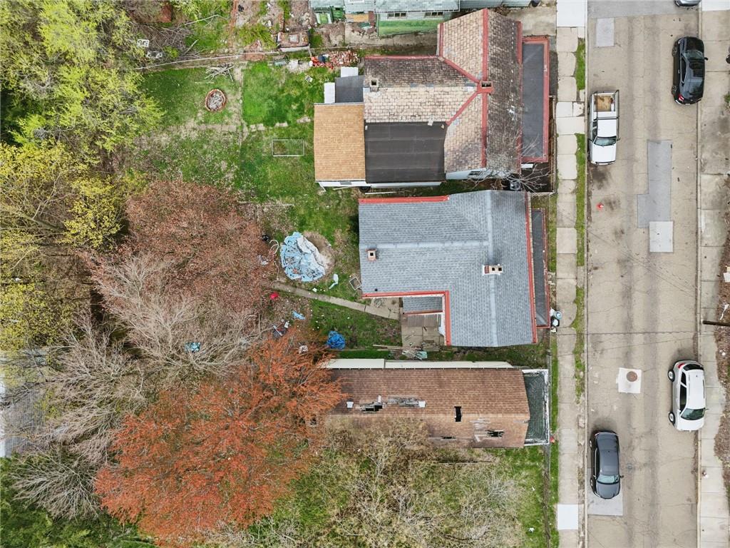 853 Railroad Street McKees Rocks, PA 15136 - Photo 18 of 19 aerial view of a house with a yard