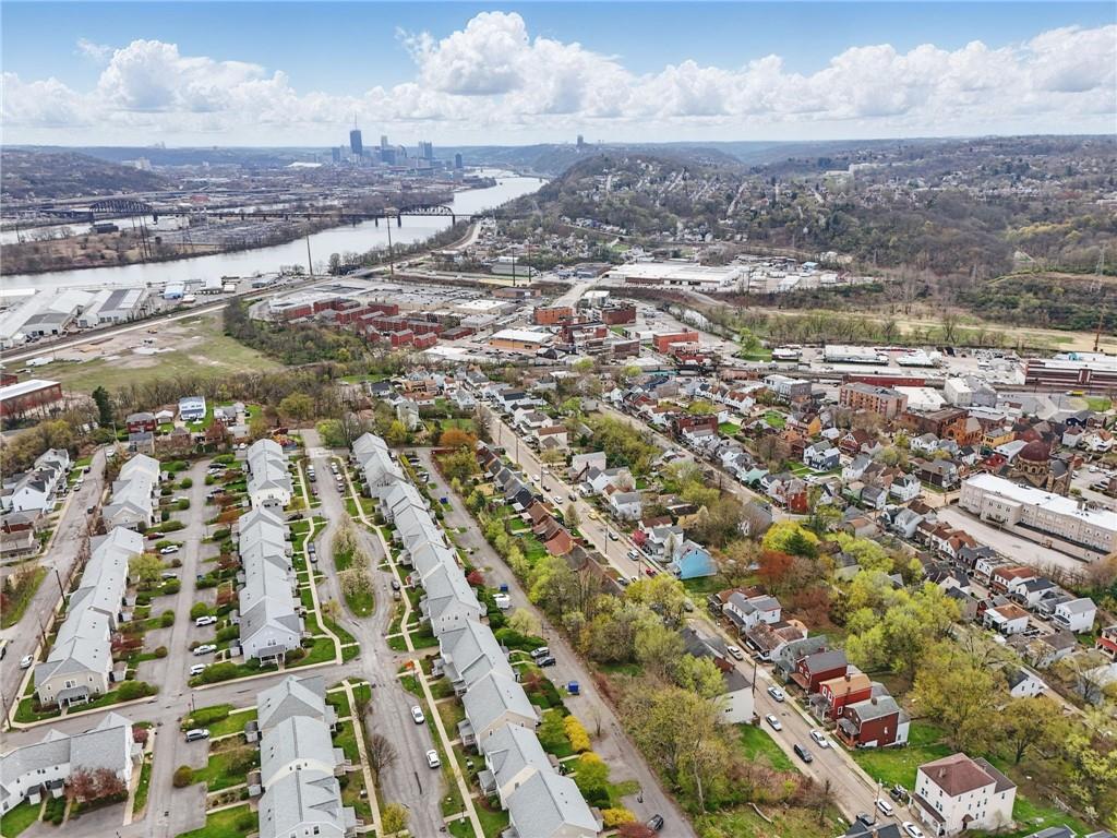 853 Railroad Street McKees Rocks, PA 15136 - Photo 19 of 19 a view of city and ocean