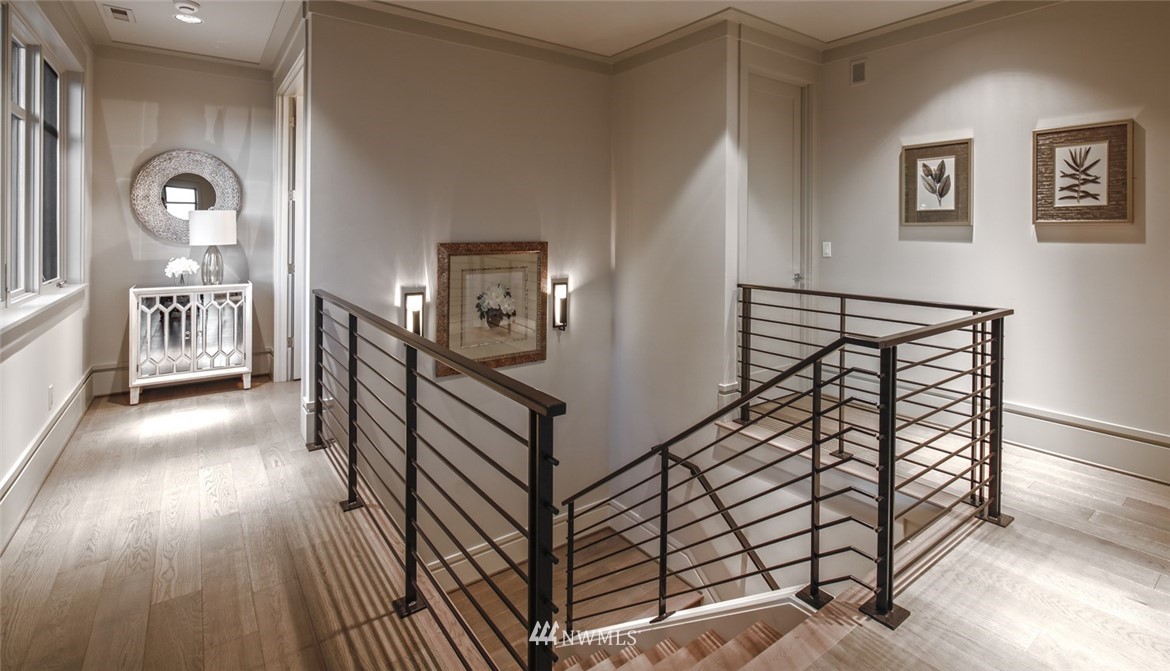 9026 Northeast 19th Street Clyde Hill, WA 98004 - Photo 13 of 25