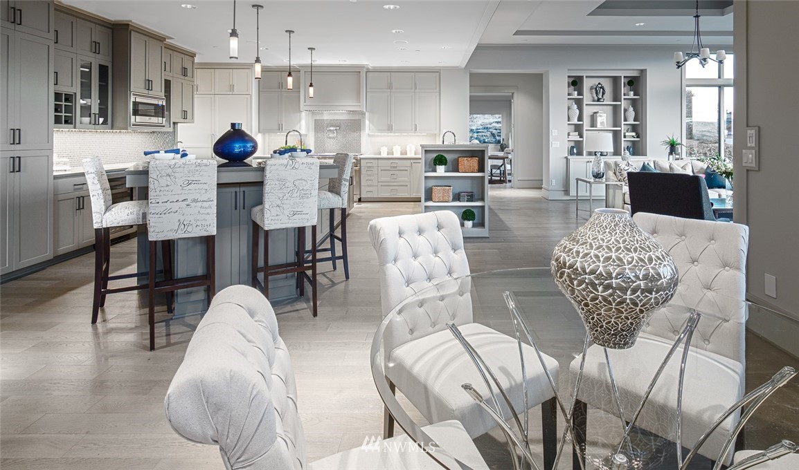 9026 Northeast 19th Street Clyde Hill, WA 98004 - Photo 9 of 25