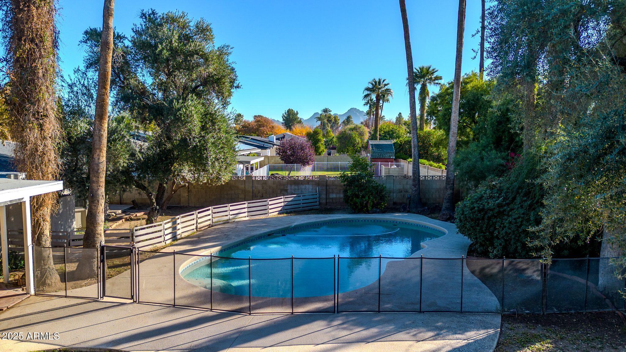 641 West Linger Lane Phoenix, AZ 85021 - Photo 36 of 38 36