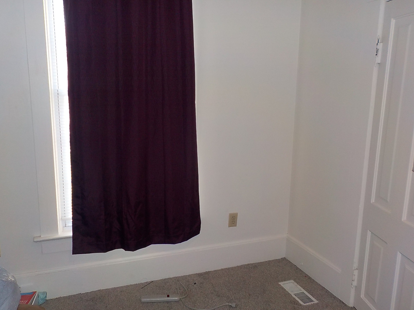 505 North 7th Street Rochelle, IL 61068 - Photo 6 of 9 a view of wooden door