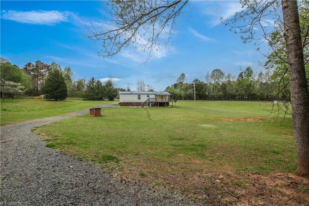3996 Dunbar Bridge Road Asheboro, NC 27205 - Photo 15 of 41 Gallery Image 15