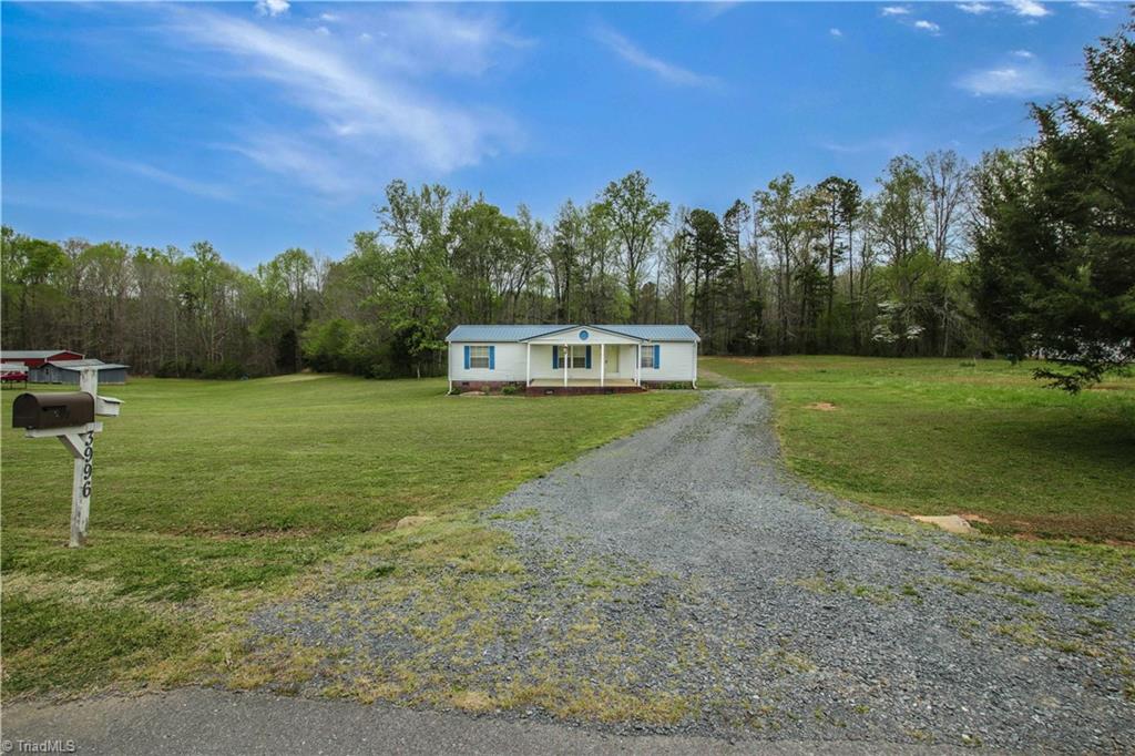 3996 Dunbar Bridge Road Asheboro, NC 27205 - Photo 3 of 41 Gallery Image 3